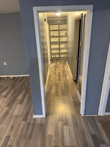 Building Photo - 2122 McFadden Rd