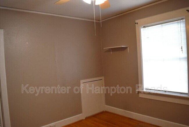 Building Photo - 4809 Colonial Ave