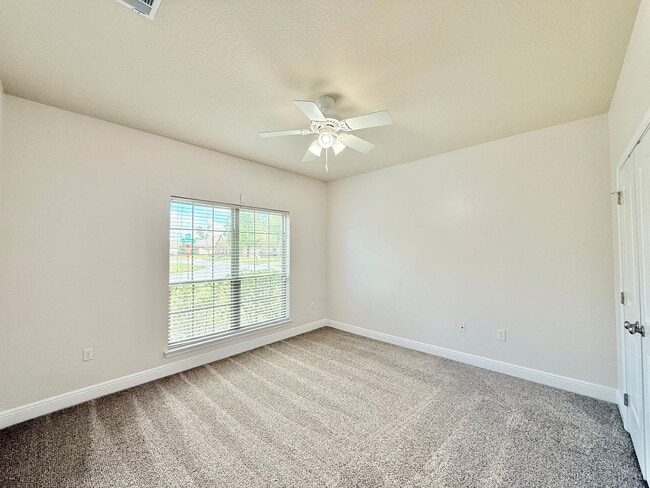 Building Photo - Beautiful 3-Bedroom Corner Lot