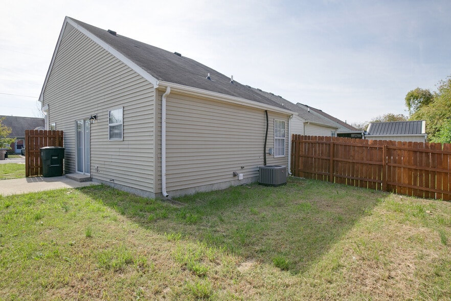 Building Photo - 1139 Alandee St.