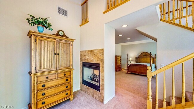 Building Photo - 348 Hanbury Manor Ln