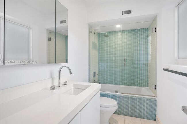 Building Photo - 1430 Baracoa Ave