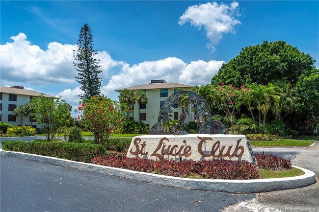 Building Photo - 166 SE St Lucie Blvd