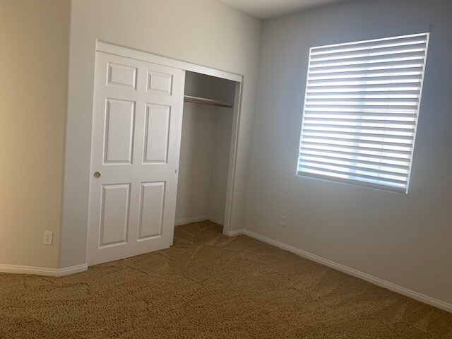Building Photo - 84126 Canzone Dr