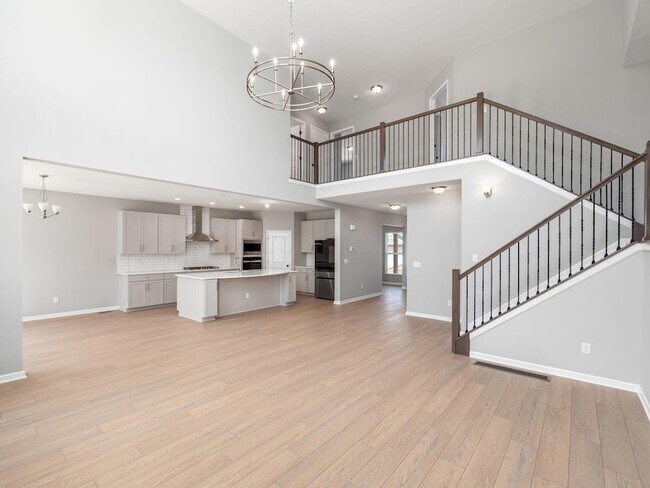 Building Photo - 37 Littondale Dr