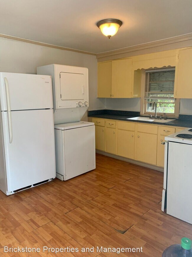 Building Photo - 3 br, 1 bath House - 1409 Bay Street