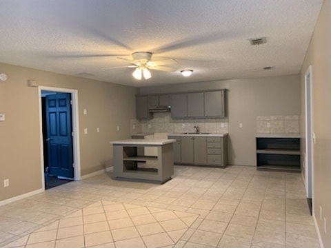 Building Photo - Charming 3-Bedroom Home for Rent in West J...