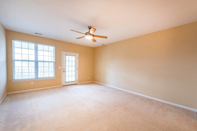 Building Photo - 854 W Summerfield Gln Cir