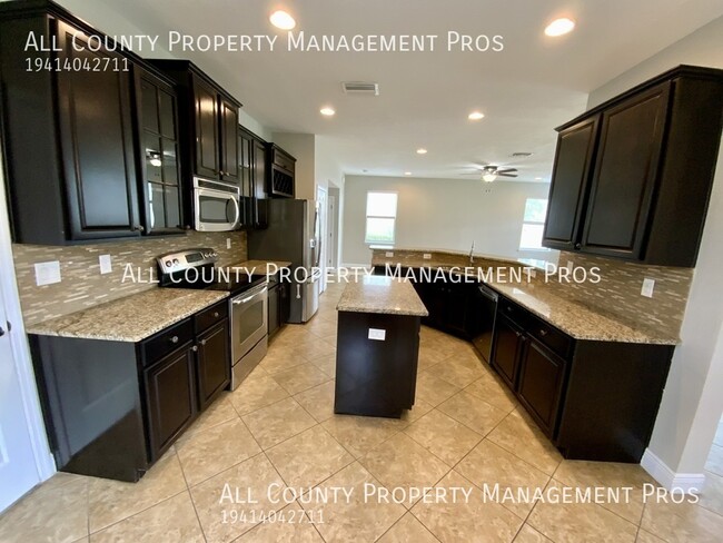 Building Photo - 5440 Mang Pl