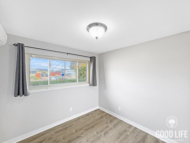 Building Photo - Modern 4-Bedroom Home with Spacious Yard in Prime Clairemont Location