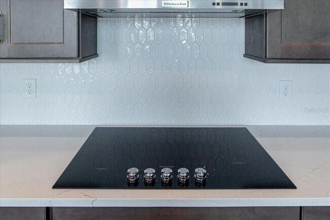 Building Photo - 1850 Falconhurst Ln