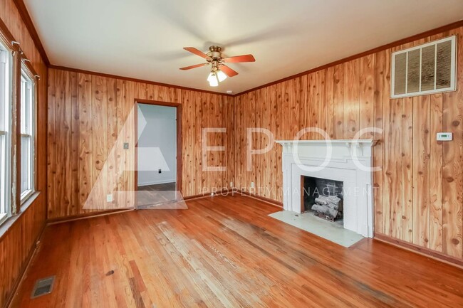 Building Photo - 919 Bellvue St