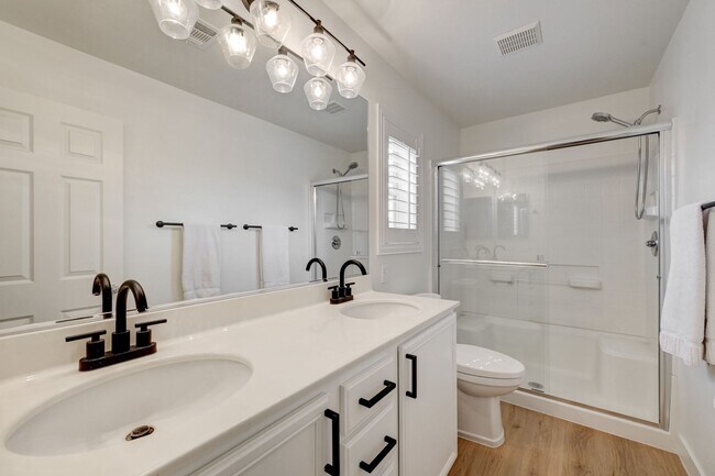 Building Photo - Beautiful Two Story Home Ready for Immediate Move-In