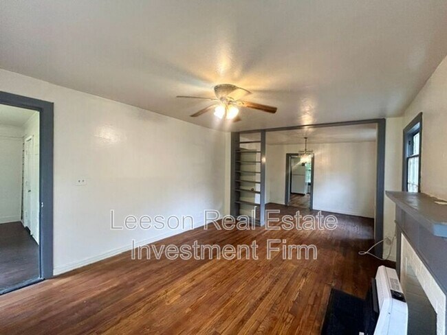 Building Photo - 3407 Lillian St