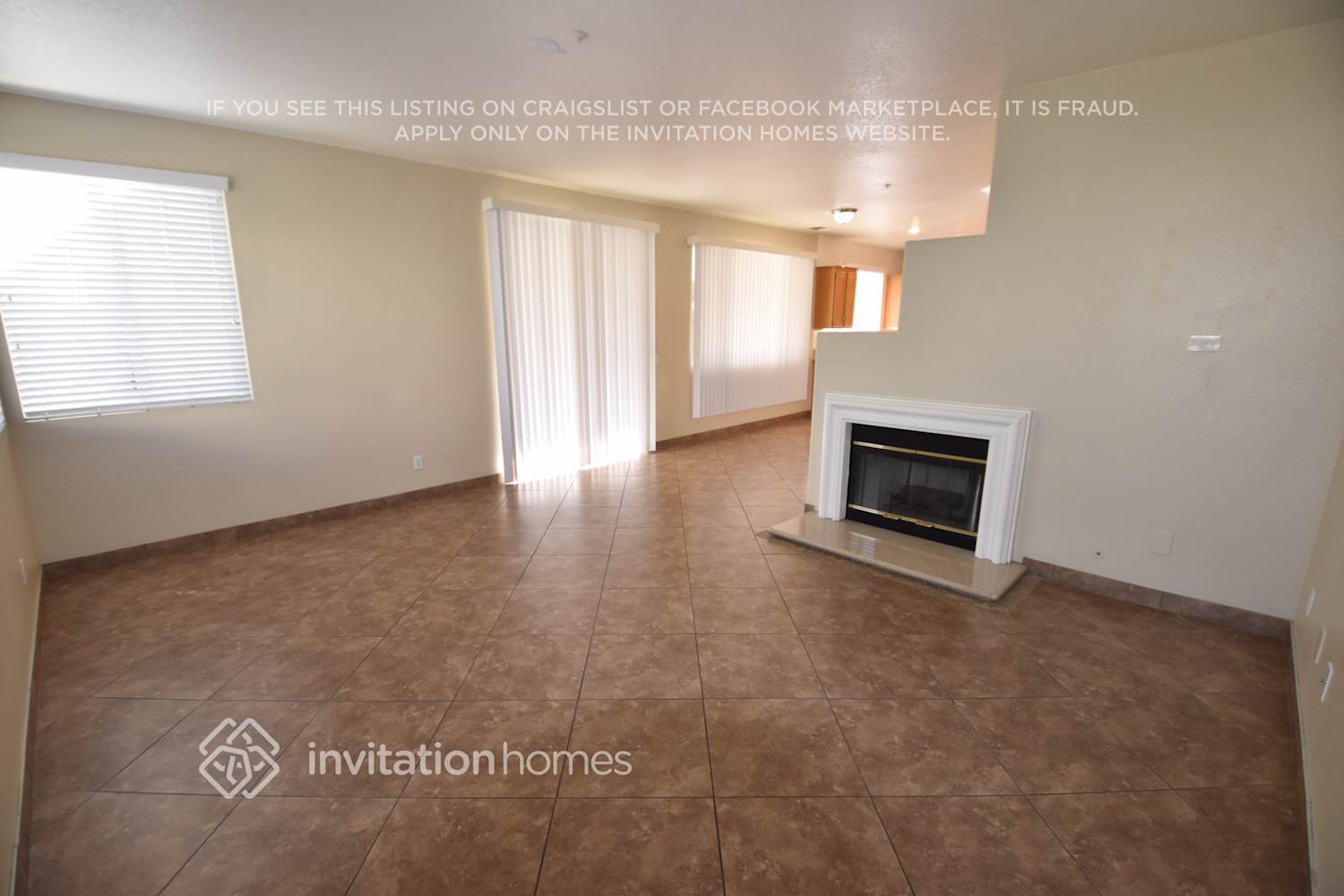 Building Photo - 15067 Oak Spring Dr