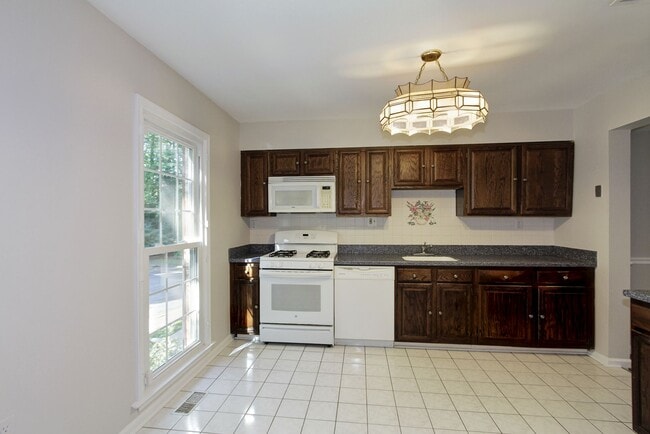 Building Photo - 11906 Shagbark Dr