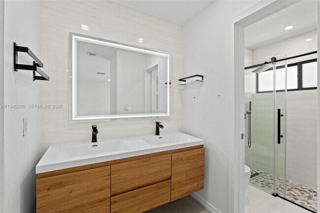 Building Photo - 730 SW 95 Terrace