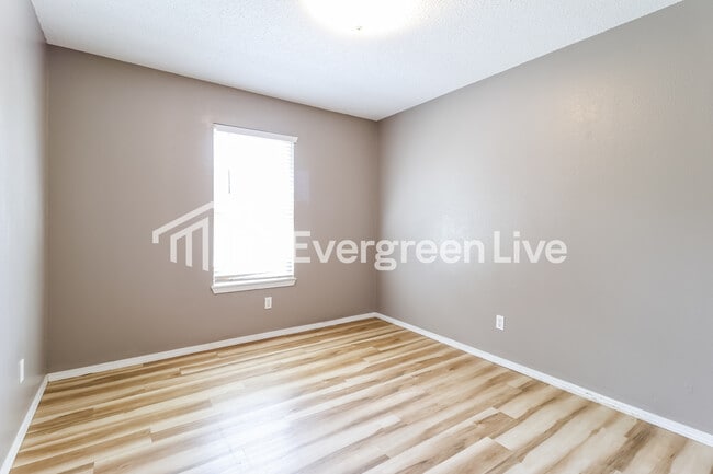 Building Photo - 1953 S 11th Pl