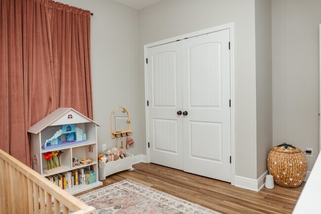 Building Photo - 2810 Pinnacle Point Dr