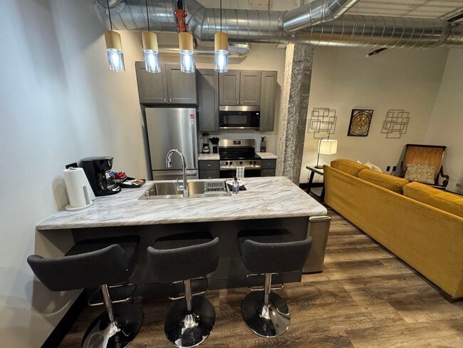 Building Photo - 200 W College Ave