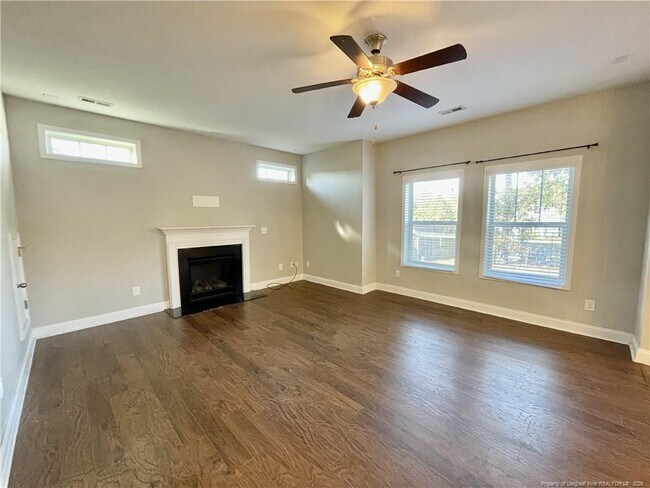 Building Photo - 211 Executive Dr