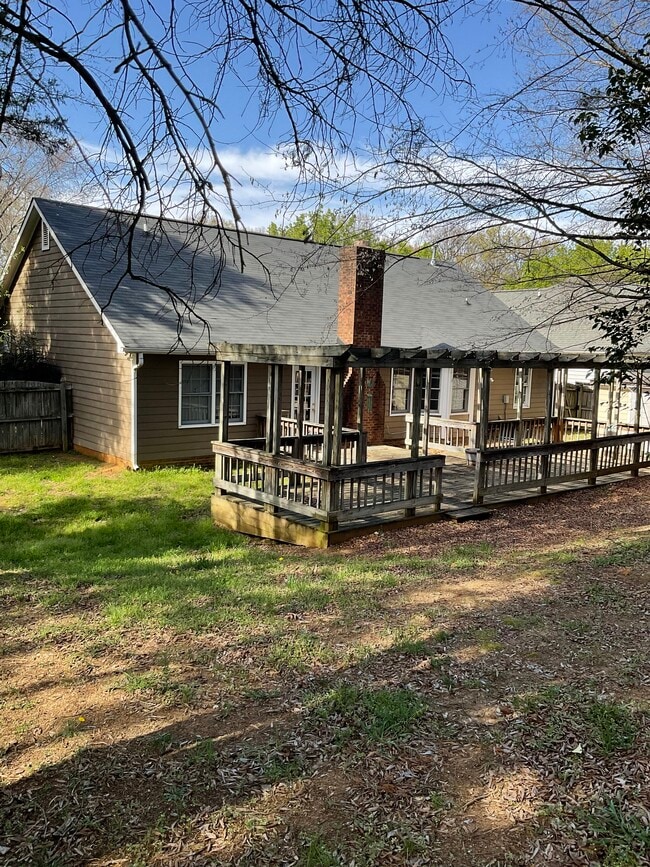 Building Photo - 9033 English Saddle Ln