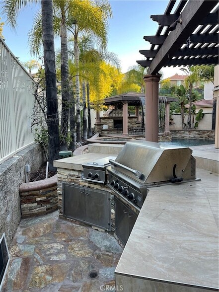 Building Photo - 1 Vía Perico