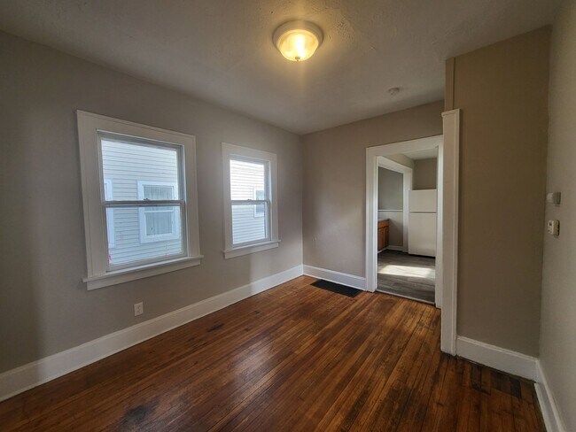 Building Photo - 1329 Fremont St