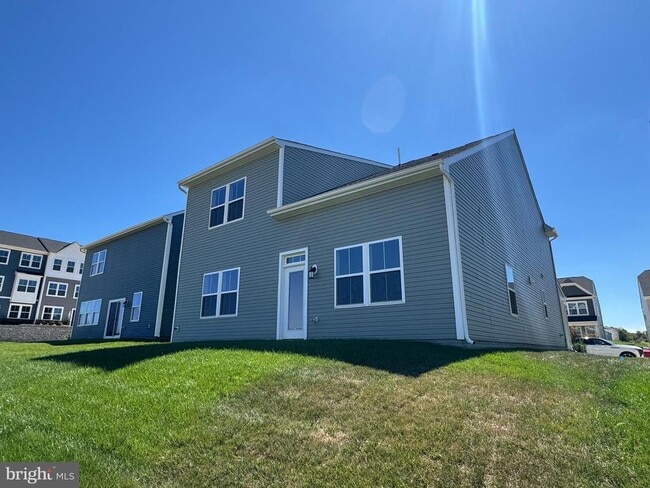 Building Photo - 51 Trout Lily Dr