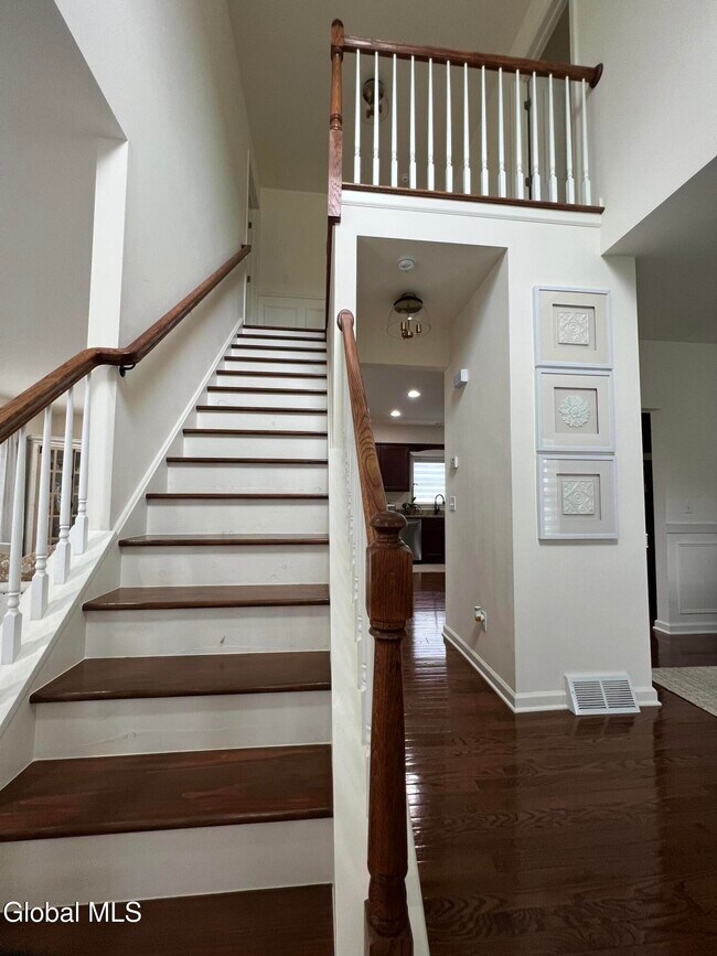 Building Photo - 10 Swatling Dr