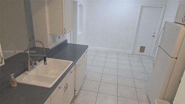 Building Photo - 9507 NW 80th Ct