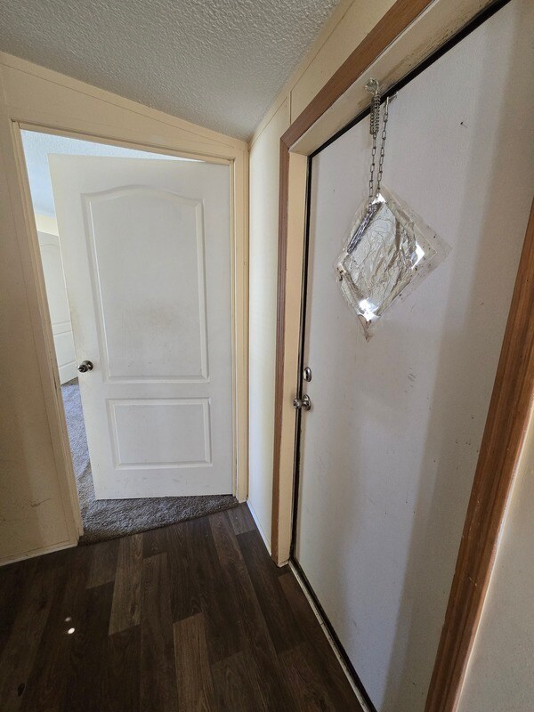 Building Photo - 2412 Cattail Cir