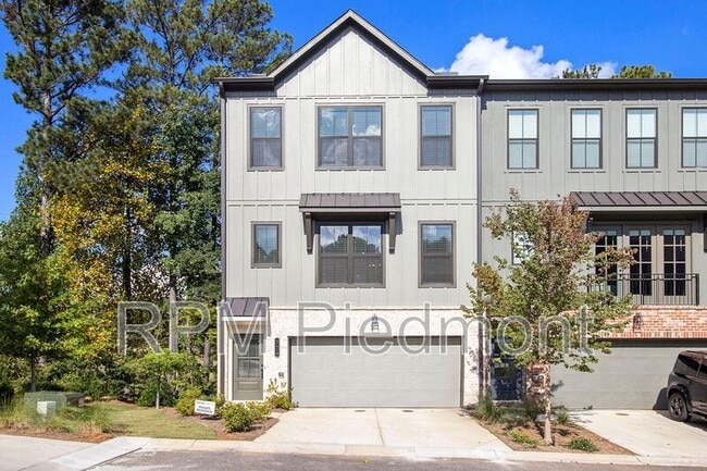 Primary Photo - 205 Firefly Cir