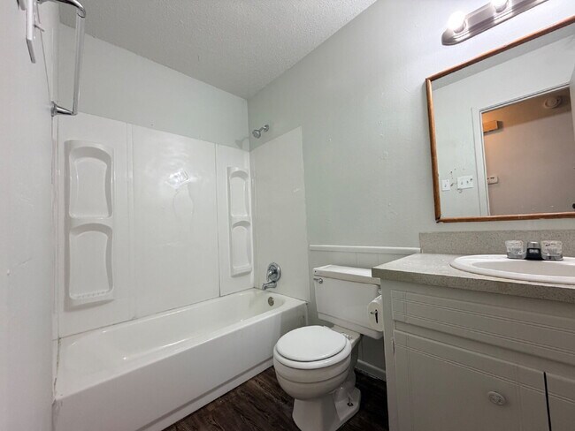 Building Photo - Three Bedroom Duplex