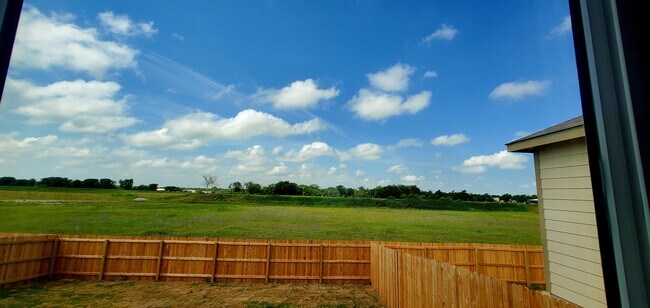 Building Photo - 2456 Vesper Bnd