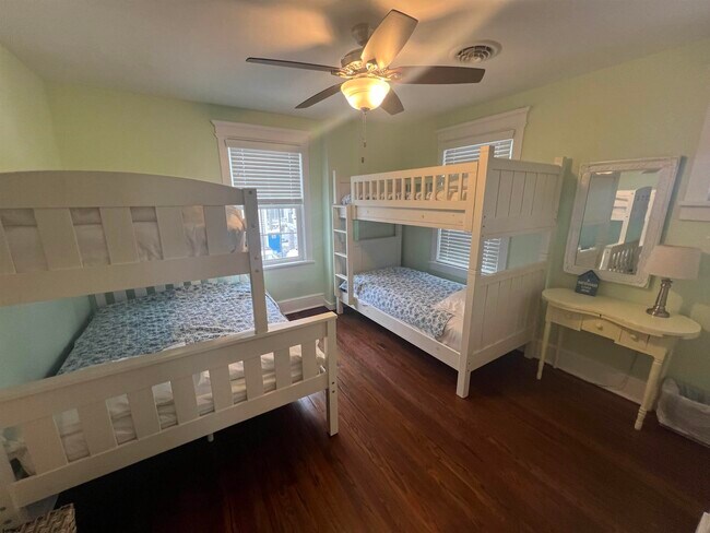 Building Photo - 29 N Hanover Ave