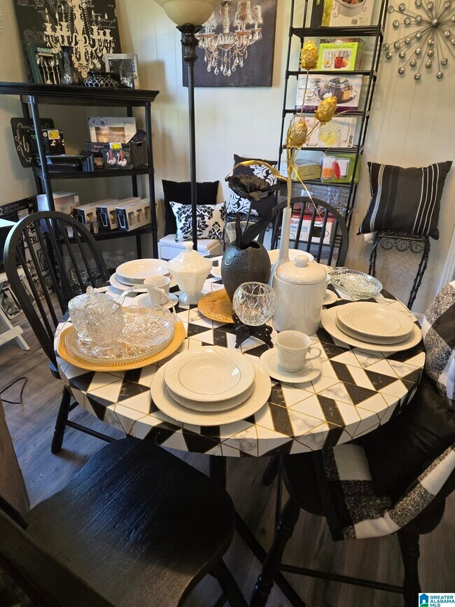 Building Photo - 3805 Co Rd 313