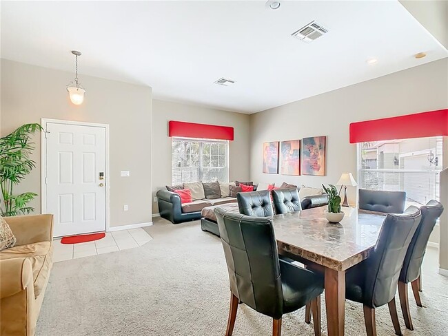 Building Photo - 334 Cadiz Loop