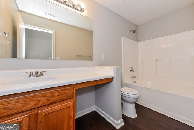 Building Photo - 1122 St Phillips Ct