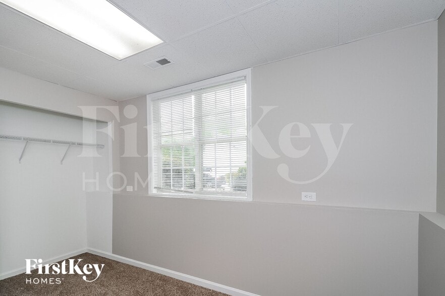 Building Photo - 2825 Candler Run