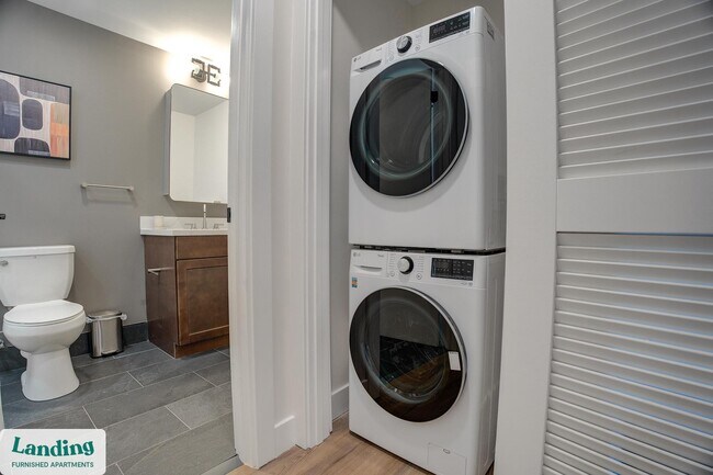 Building Photo - 1999 E Boston St