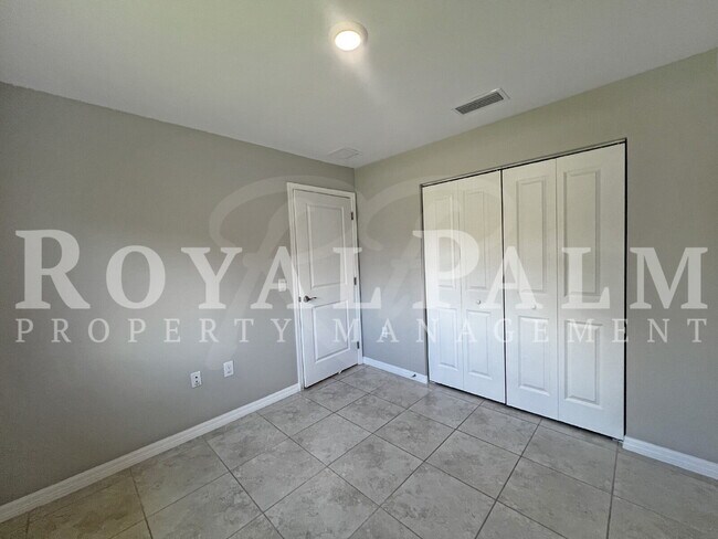 Building Photo - 2908 15th St W