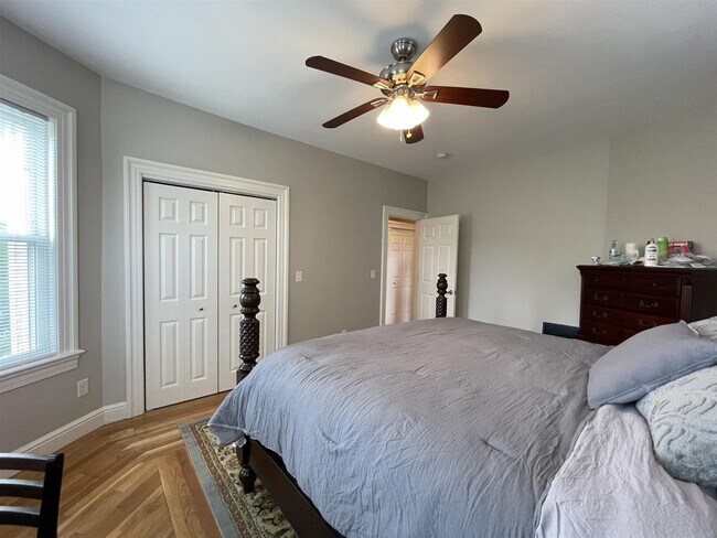 Building Photo - 171 Hampshire St