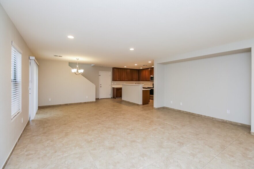 Building Photo - 3874 E Jasper Dr