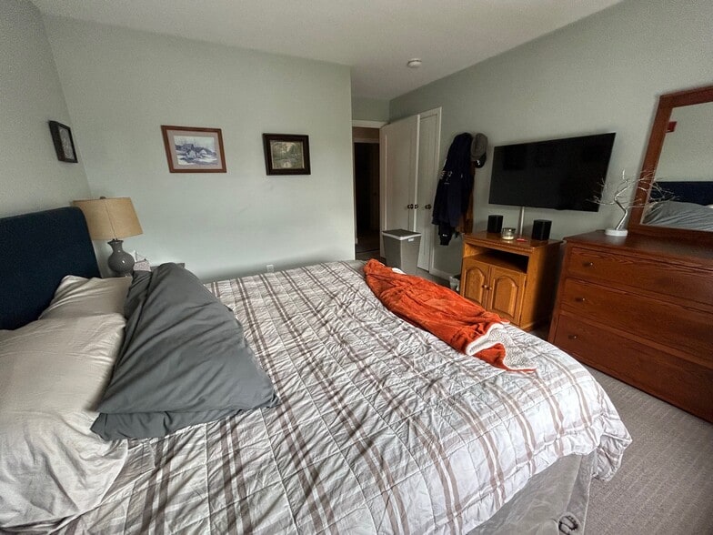 Building Photo - 35 Mill Commons Dr