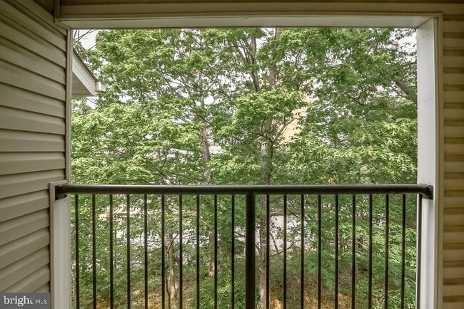 Building Photo - 3305 Wyndham Cir