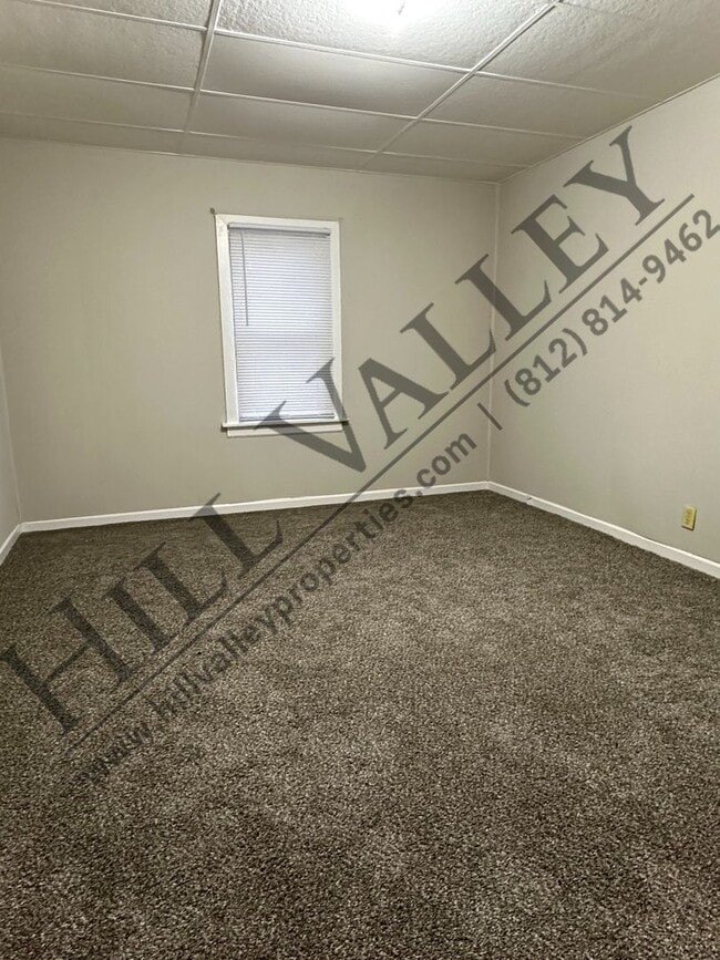 Building Photo - Two Bedroom Home