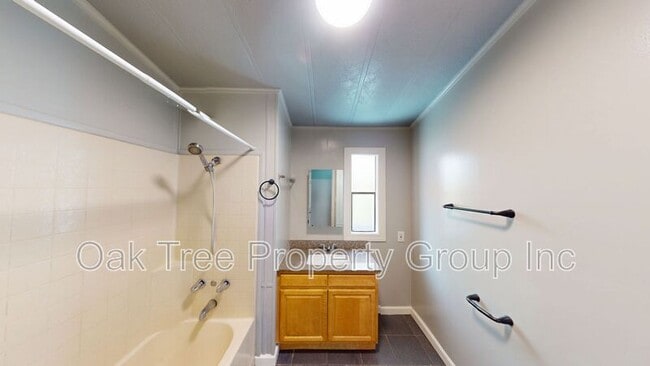 Building Photo - 2219 23rd Ave