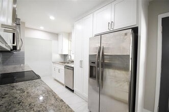 Building Photo - 3513 Hanover Ln