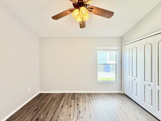 Building Photo - 4768 Ridgemoor Cir